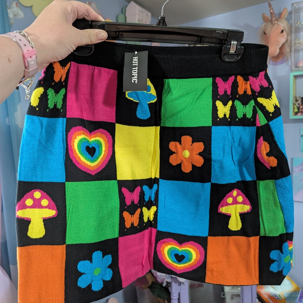 Hot Topic Multicolor Jumpsuit & Cardigan Set - Picture 5 of 5